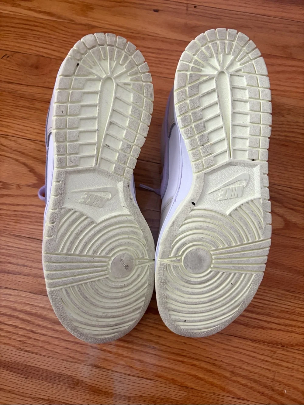 Nike White and Lavender Low-Top Sneakers